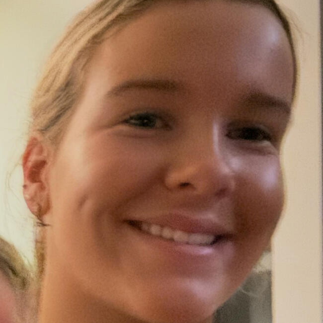 Babysitter in Lincoln: Lucy