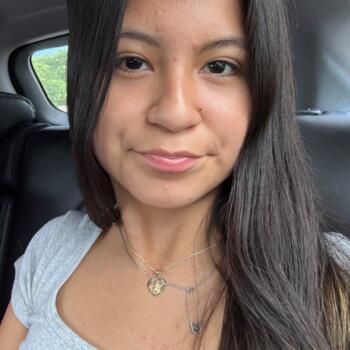 Babysitter in Woodside (Westchester): Christina