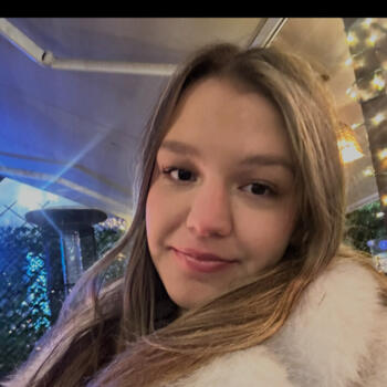 Babysitter στην περιοχή Βύρωνας: Sara