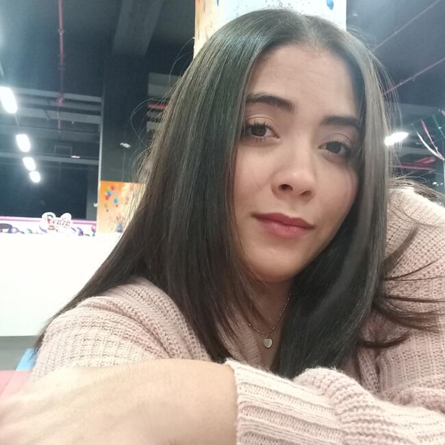 Babysitter in Praia Grande: Emmely Cristiane