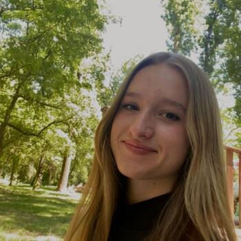 Babysitter in Divonne-les-Bains: Elisa