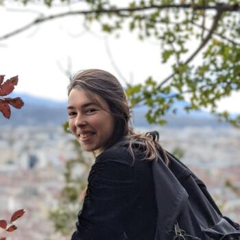 Babysitter Tours: Lise