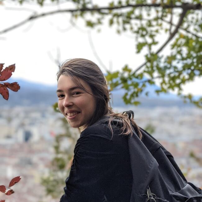 Babysitter in Tours: Lise