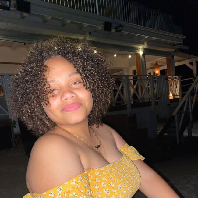 Babysitter in Le Havre: Yeilin