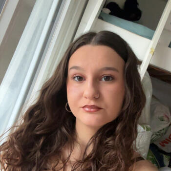 Babysitter in Le Bouveret: Amalya