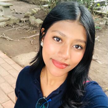 Niñera Tegucigalpa: Skarleth Jolibeth