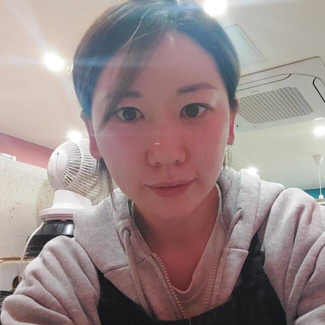 Babysitter in Busan: 정예주