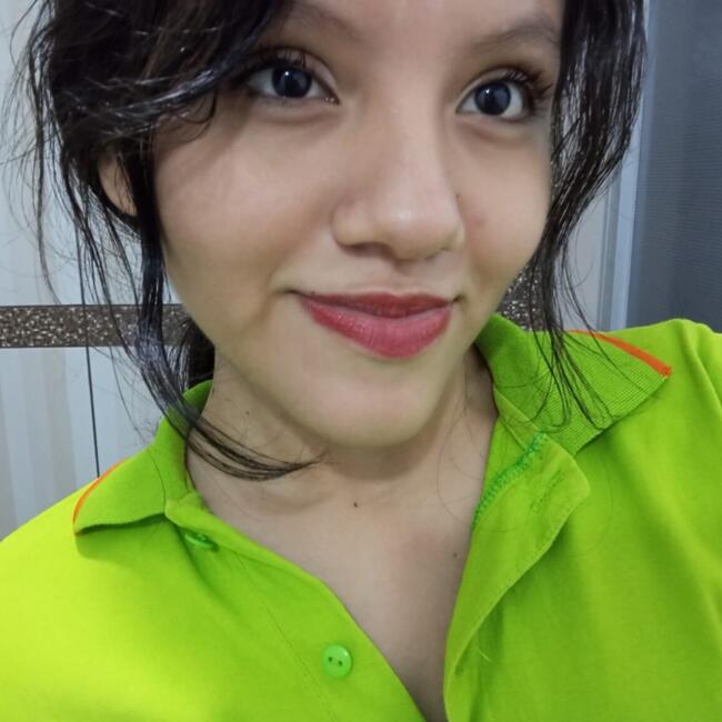Babysitter in Morales: Andrea