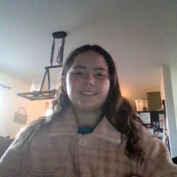 Babysitter in Gananoque: Hanna