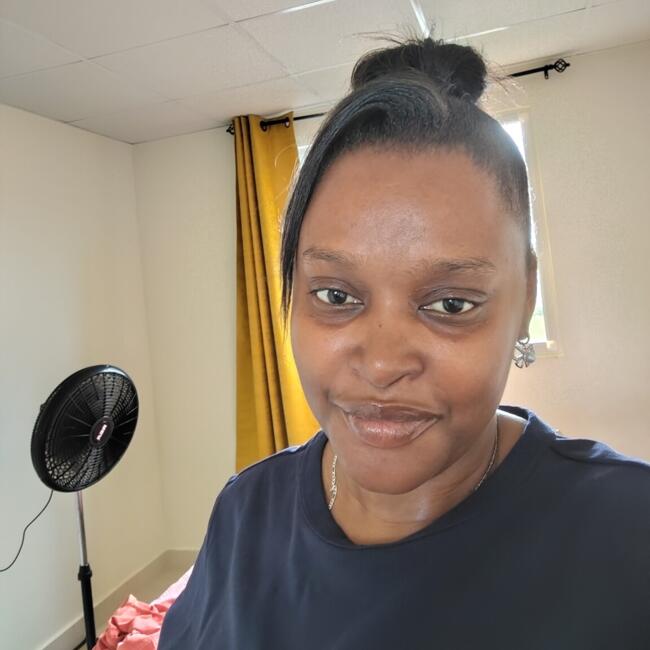 Babysitting job in Puerto Vacamonte: Shaneika