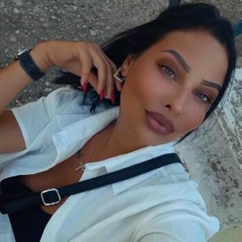 Babysitting job in Chaïdári: babysitting job Αφροδιτη