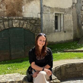 Babysitter in Lyon: Eléonor