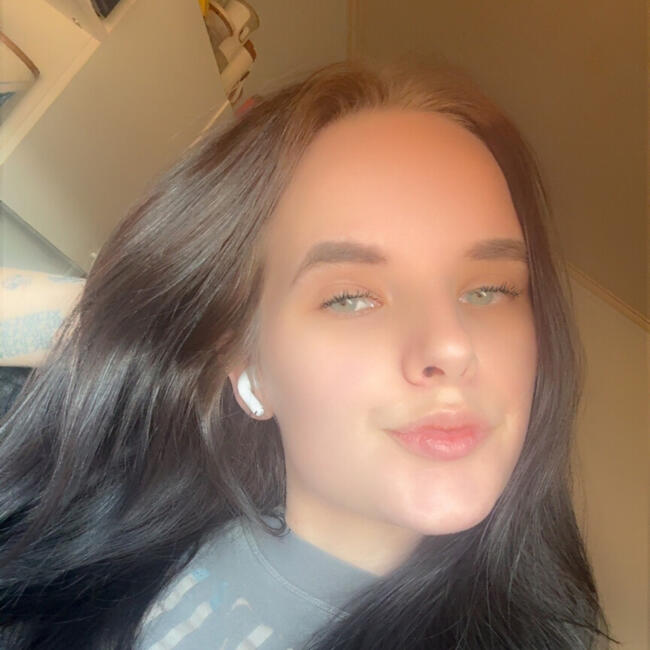 Babysitter in Adelaide: Aimee