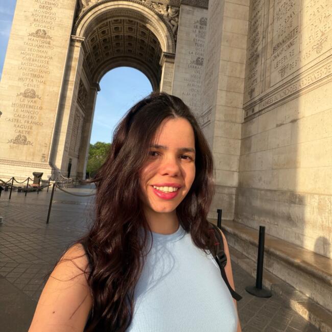Babysitter em Oeiras: Daniely