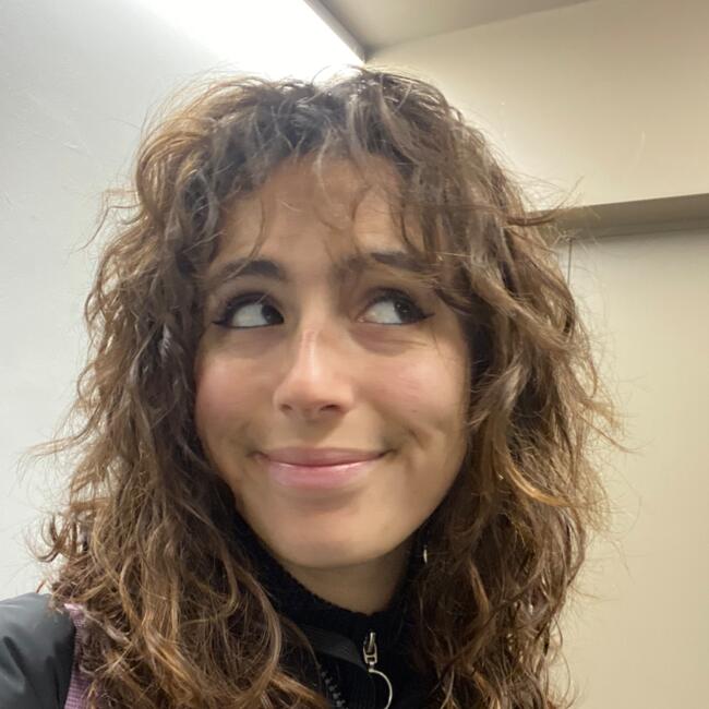 Babysitter in Bristol: Anna