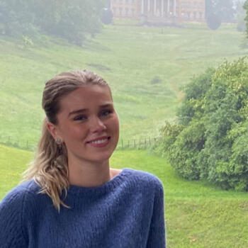 Babysitter in Oslo: Alma