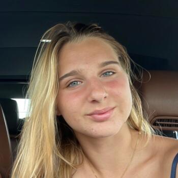 Babysitter Longare: Elena
