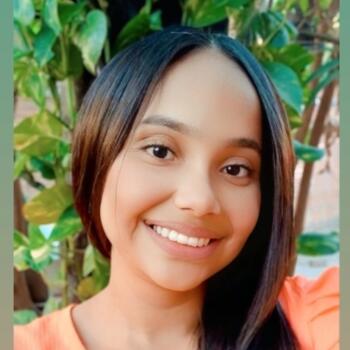 Babysitter in Luis Eduardo Magalhães: Vanessa