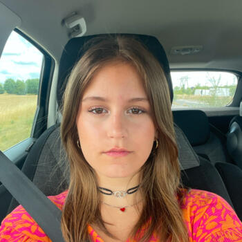 Babysitter in Boran-sur-Oise: Clara