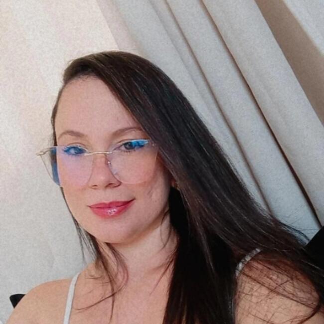 Babysitter in Maceió: Viviane