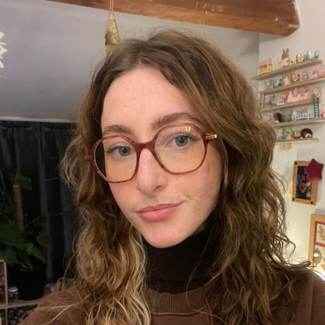 Babysitter in Montrouge: Lola