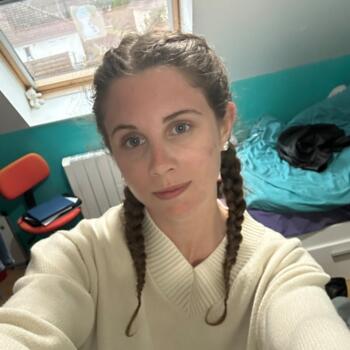 Babysitter in Connerré: Angie