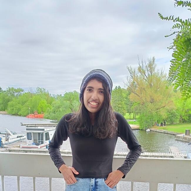 Baby-sitter in Ottawa: Anna