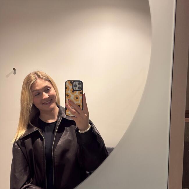 Babysitter in Adelaide: Kiara