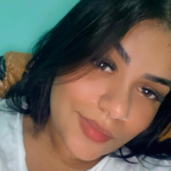 Babysitter Teixeira de Freitas: Camila