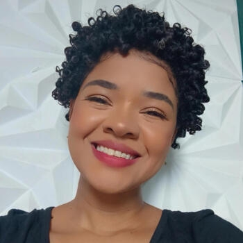 Babysitter Blumenau: Diná