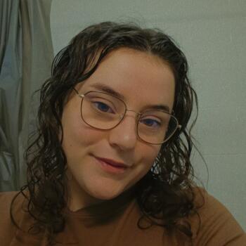 Babysitter Luxeuil-les-Bains: Valentine