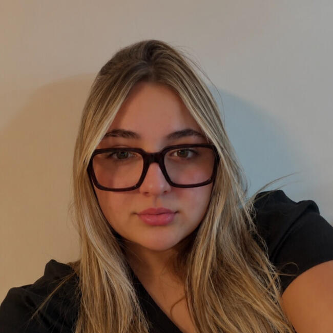 Babysitter in Avellaneda (Buenos Aires): Tina
