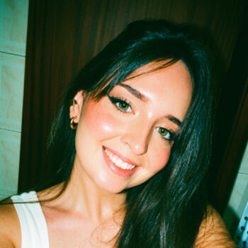 Babysitter em Senhora da Hora: Bianca