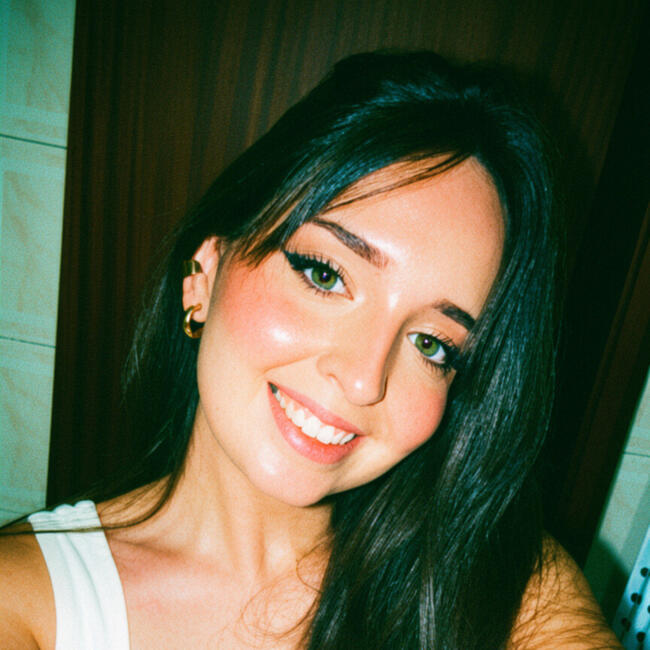 Babysitter em Senhora da Hora: Bianca