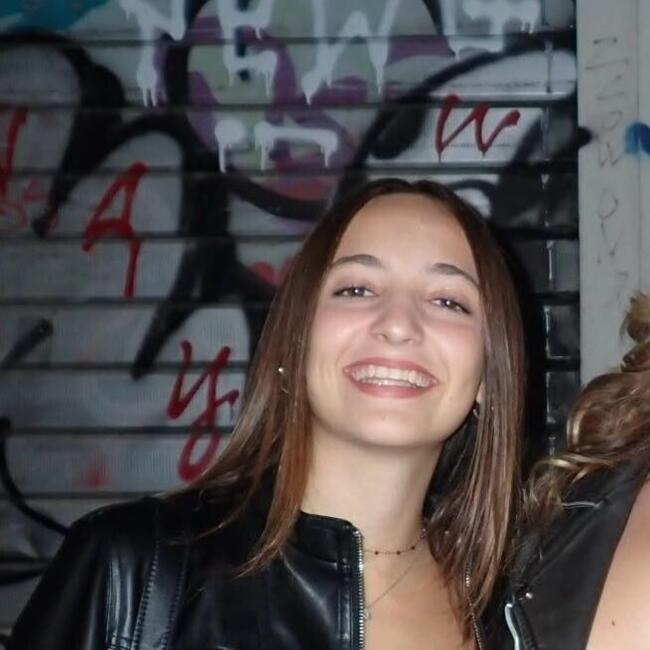 Babysitter in Milan: Alessandra