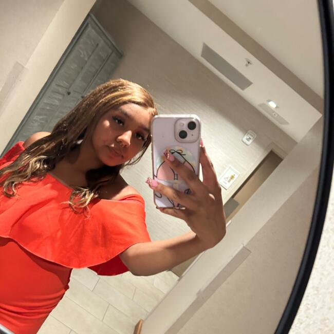 Babysitter in Tampa: Jasmine