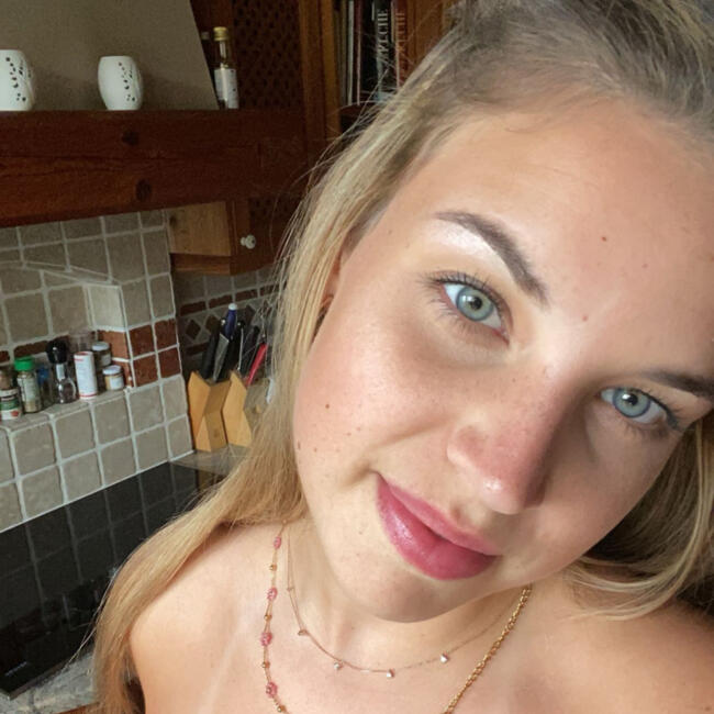 Babysitter in Ebergassing: Johanna