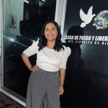 Babysitter in San Miguelito: Keysi