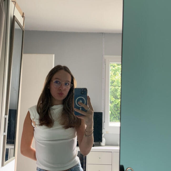 Babysitter in Neulliac: Tiphenn