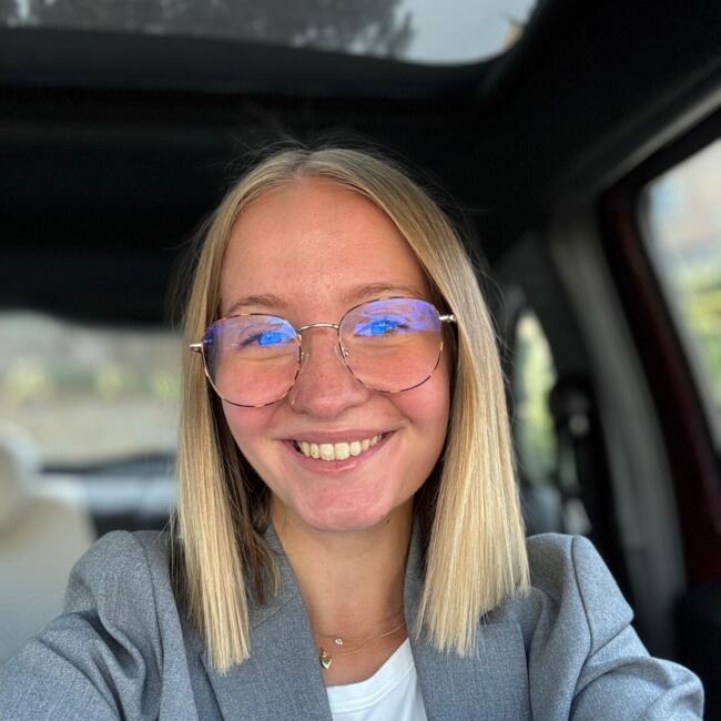 Babysitter in Charleroi: Isaline