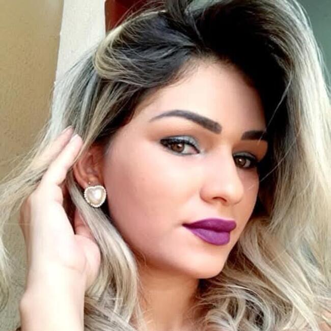 Emprego de babá em Balneário Camboriú: Elayne