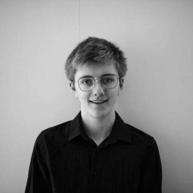 Babysitter in Boulogne-Billancourt: Paul