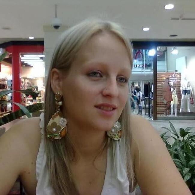 Babysitter in Joinville: Franciele