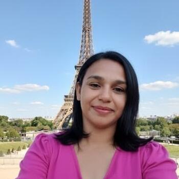 Babysitter in Guarumal: LILIA