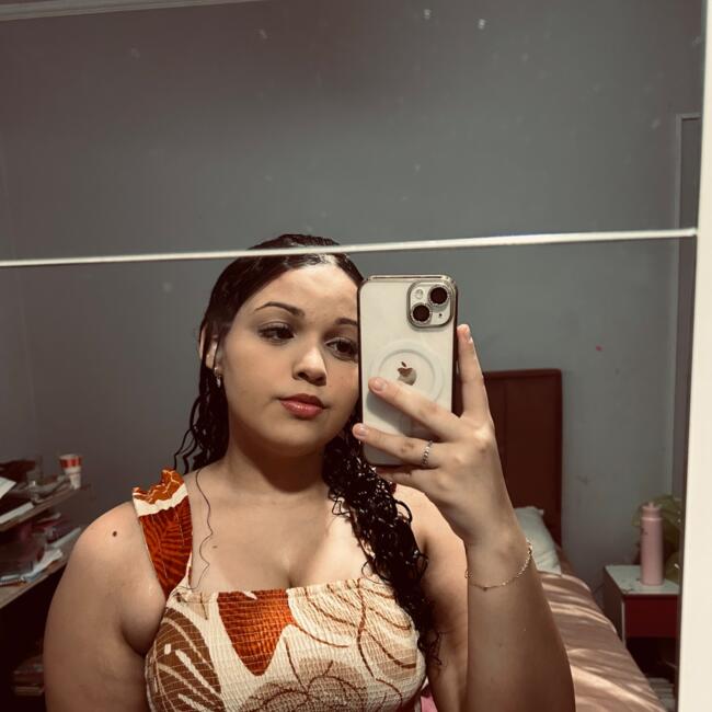 Babysitter in São Carlos: Fernanda