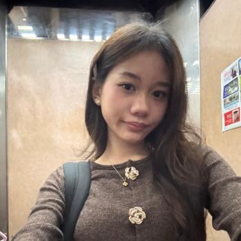 Babysitter in Singapore Island: Nura