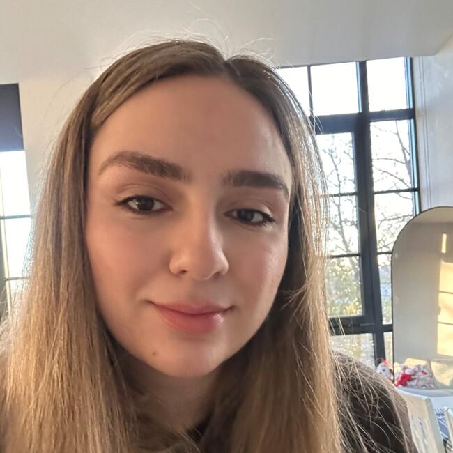 Babysitter in York: Nursah