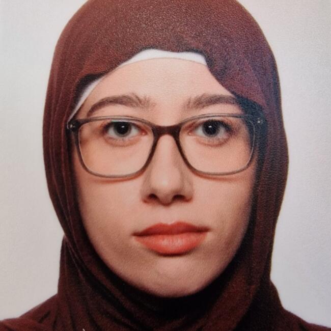 Babysitter in Cologne: Elif Azra