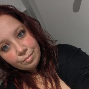 Babysitter in Saint-Valérien: Tracy