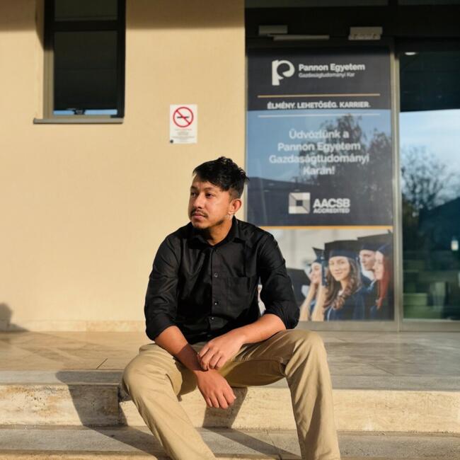 Bébiszitter Budapest területén: Faisal